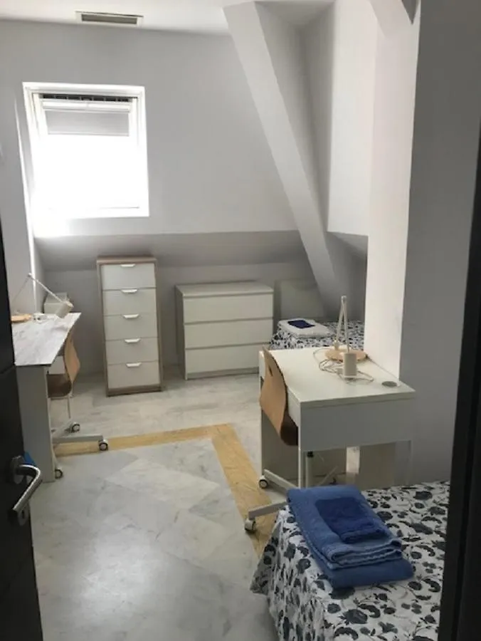 Colegio Mayor Careu - Women Only - University Community Sewilla Apartament